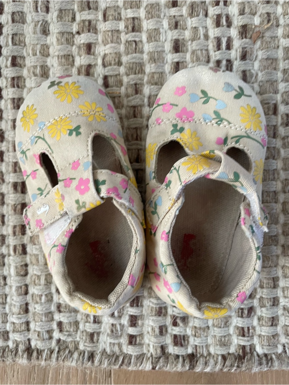 See Kai Run Bianca Mini Mary Janes - size 6